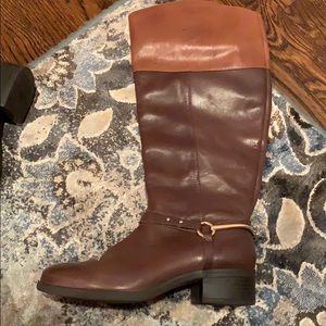 Isaac Mizrahi live upper leather/man made boots
